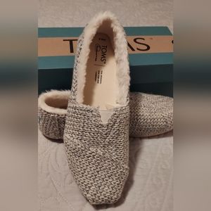 Tom's Alpargata white cozy sweater knit women's shoes size 8.5